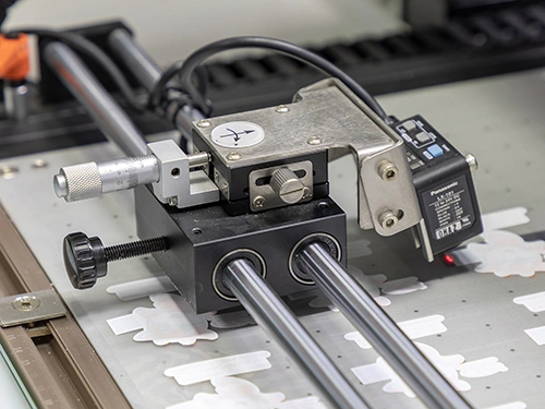 Digital position adjustment unit (optional)