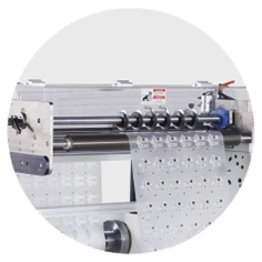 Rotary knife slitting