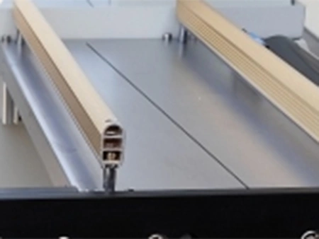 Splicing table